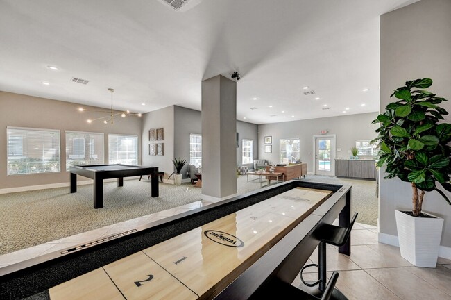 Horizon Ridge Apartments in Henderson, NV - Building Photo - Building Photo