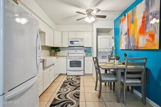 8046 E Oak St in Scottsdale, AZ - Building Photo - Building Photo