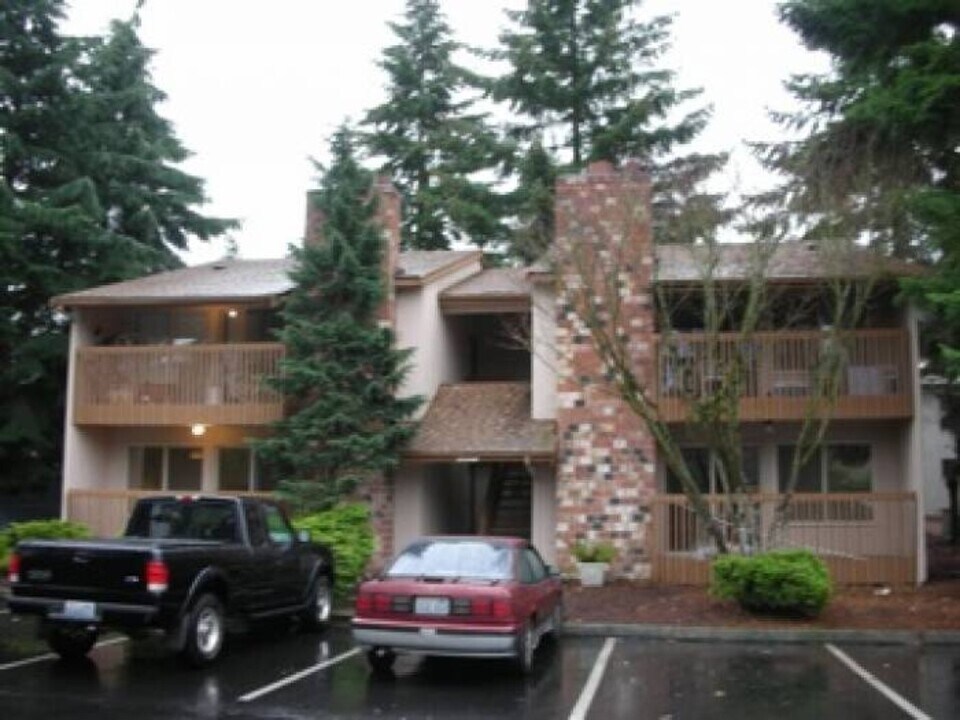 12616 NE 118th St, Unit 2 in Kirkland, WA - Foto de edificio