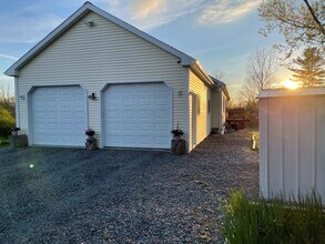 12 Peregrine Way, Unit apartment in Ithaca, NY - Building Photo - Building Photo