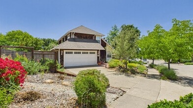 5212 Beaumont Way in Santa Rosa, CA - Building Photo - Building Photo