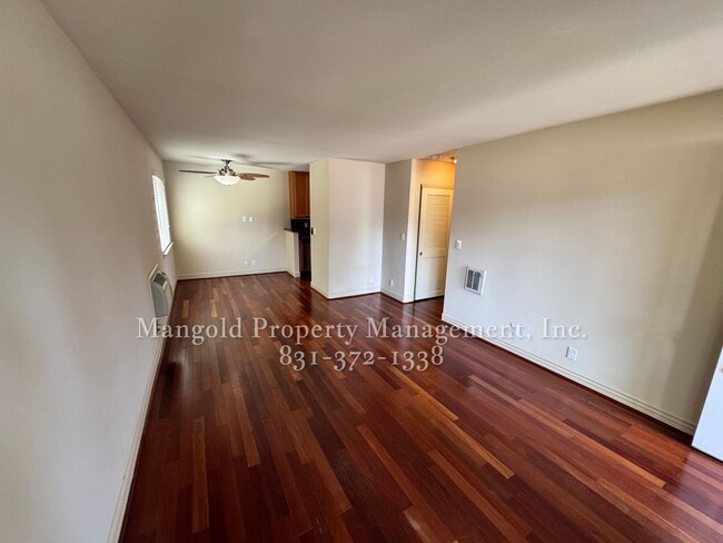 4970 Cherry Ave in San Jose, CA - Foto de edificio - Building Photo