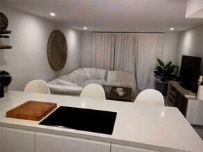 20201 NE 29th Ct in Aventura, FL - Building Photo - Building Photo