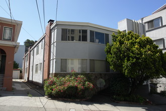 262 Hanover Ave in Oakland, CA - Building Photo - Building Photo