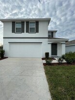 37059 Kings Crown Dr in Zephyrhills, FL - Building Photo