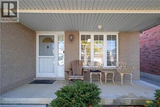 72 Brookheath Ln in Hamilton, ON - Building Photo - Building Photo