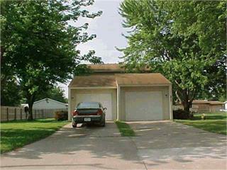 470 NW 5th St in Earlham, IA - Building Photo