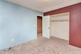 7541 Peck Ave in Anchorage, AK - Building Photo - Building Photo