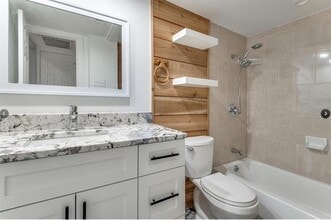 12888 Montfort Dr in Dallas, TX - Building Photo - Building Photo