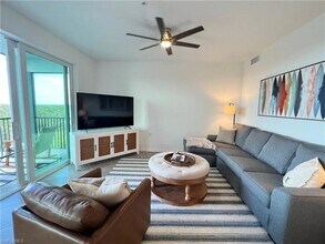 14121 Heritage Landing Blvd, Unit 736 in Punta Gorda, FL - Building Photo - Building Photo