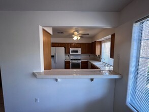 1851 Hillpointe Rd in Henderson, NV - Building Photo - Building Photo