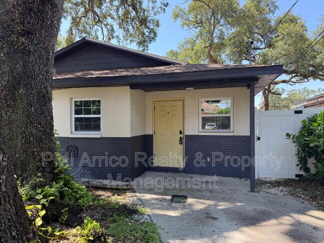 2809 Marconi St in Tampa, FL - Building Photo - Building Photo