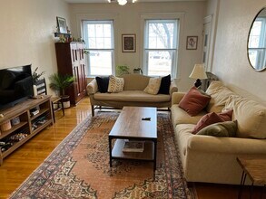 1750 Commonwealth Ave, Unit 5 in Boston, MA - Building Photo - Building Photo