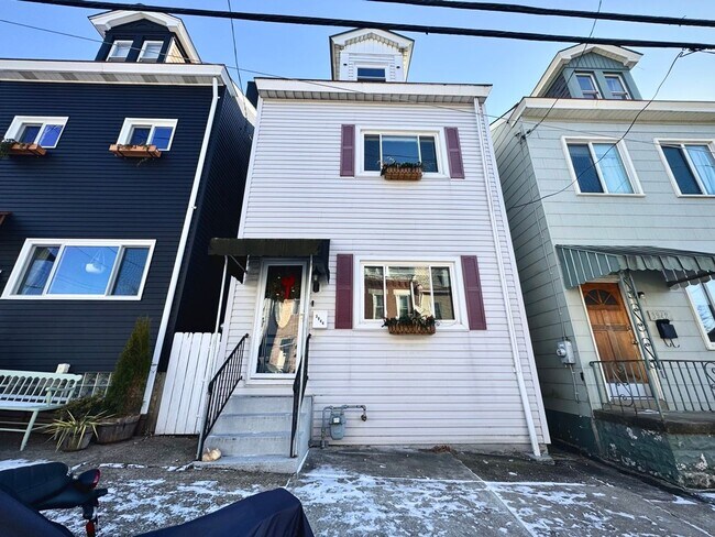 property at 3944 Mintwood St