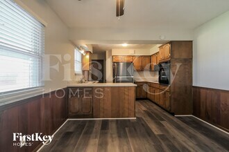 242 Hargeo Dr in Indianapolis, IN - Building Photo - Building Photo