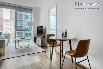 700 W 9th St-Unit -FL23-ID625 in Los Angeles, CA - Foto de edificio - Building Photo