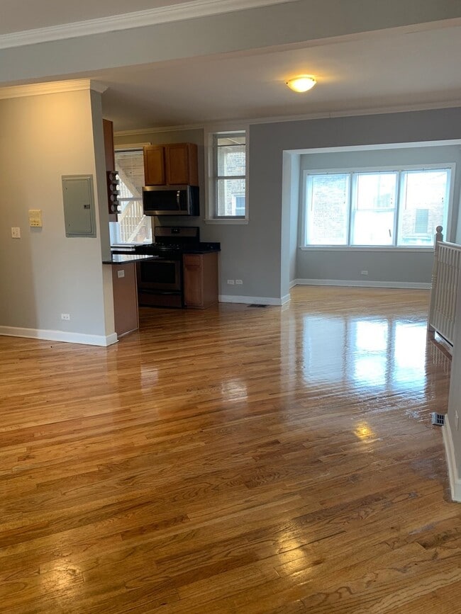 1619 W Wallen Ave in Chicago, IL - Building Photo - Building Photo