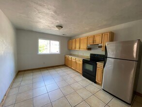 1126-1128 Greenwood Ave in Kalamazoo, MI - Building Photo - Building Photo