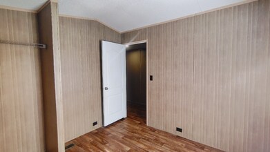 4842 SW Topeka Blvd in Topeka, KS - Building Photo - Building Photo