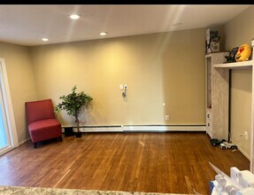 7 Grady Ln in Coram, NY - Building Photo - Building Photo