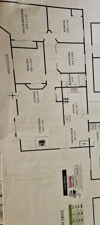 3861 Charlton Dr in Qualicum Beach, BC - Building Photo