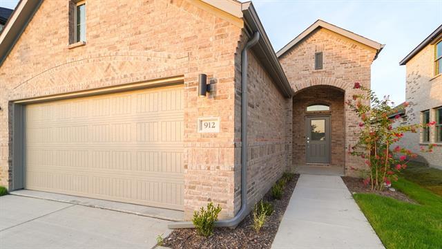 912 Hazel Dr in Lavon, TX - Building Photo - Building Photo