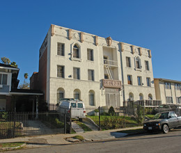 Delphene Manor in Los Angeles, CA - Building Photo - Building Photo