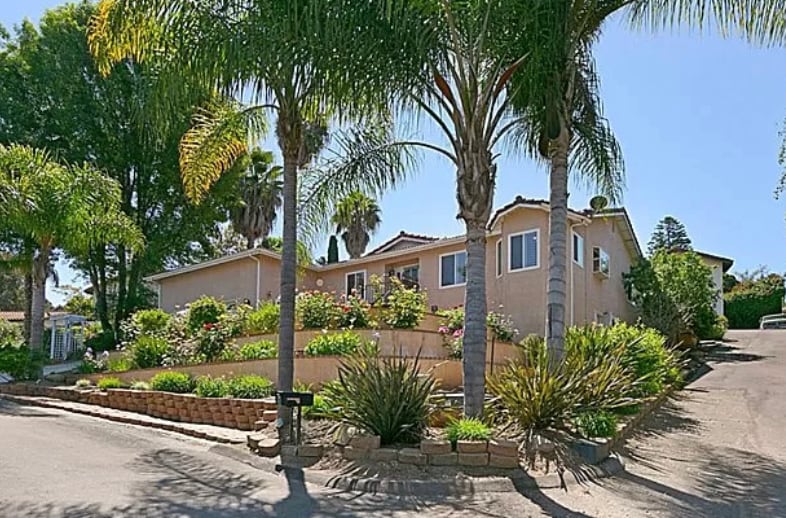 709 Bozanich Cir, Unit 709 A in Vista, CA - Building Photo