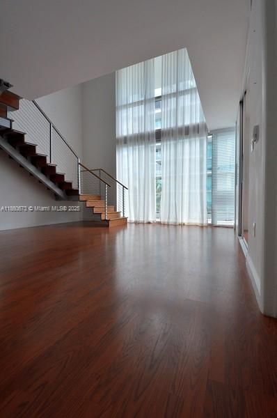 90 SW 3rd St in Miami, FL - Building Photo - Building Photo