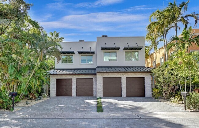 453 SW 5th Ave in Fort Lauderdale, FL - Building Photo - Building Photo