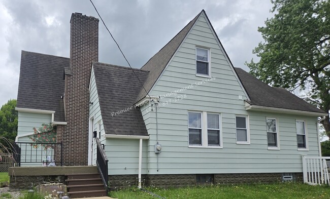 property at 1415 20th Ave