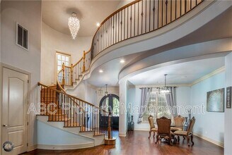 5106 Sloan Cir in Rogers, AR - Foto de edificio - Building Photo