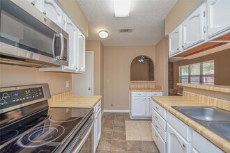 16778 Glen Eagle Dr N in Conroe, TX - Building Photo - Building Photo