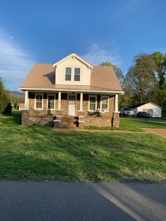 property at 1140 Mountainview Rd