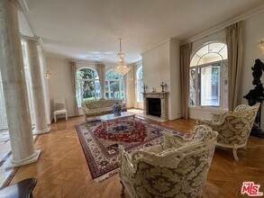 623 Palisades Ave in Santa Monica, CA - Building Photo - Building Photo