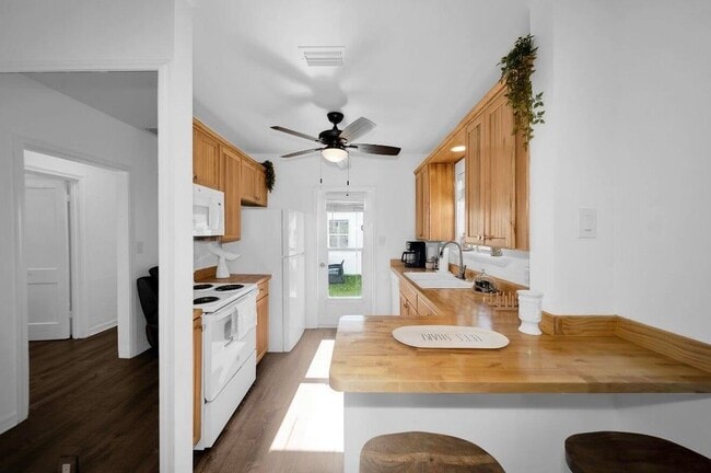 2317 N Ocean Blvd in Fort Lauderdale, FL - Building Photo - Building Photo
