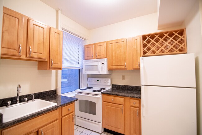 40 Queensberry St in Boston, MA - Building Photo - Building Photo