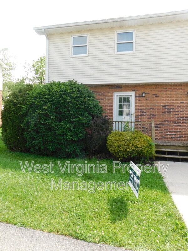 property at 219 Cardinal Wy
