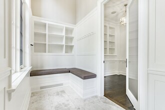 12 Kenrae Rd in Toronto, ON - Building Photo - Building Photo