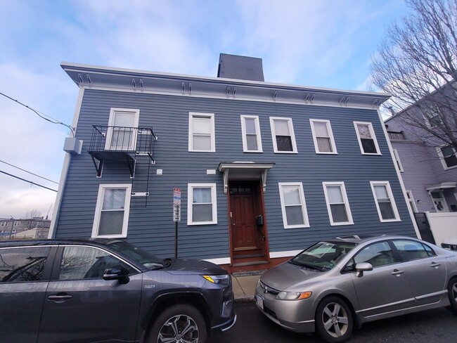 197 Otis St in Cambridge, MA - Building Photo - Building Photo