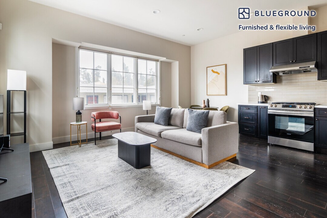 1225 Floribunda Ave, Unit GO FL2-ID2138 in Burlingame, CA - Building Photo