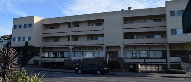281 Juana Ave, Unit 204