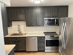 28490 Brentwood St in Southfield, MI - Building Photo - Building Photo