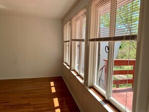9 Pine Orchard Rd in Branford, CT - Building Photo - Building Photo