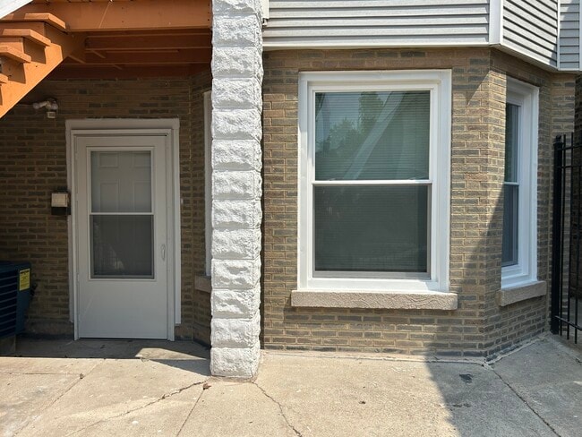3011 N Kedzie Ave in Chicago, IL - Building Photo - Building Photo