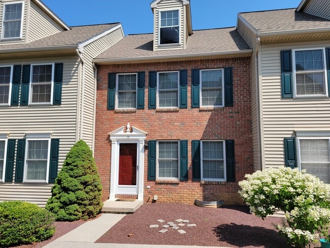 property at 13 Weiser Ct