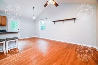 210 Deer Run Dr in Franklinton, NC - Foto de edificio - Building Photo