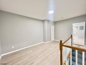 145 Mill St-Unit -2 in Paterson, NJ - Building Photo - Building Photo