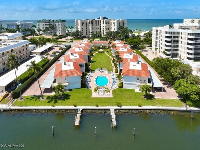 3070 Gulf Shore Blvd N
