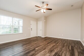 321 Birchclay Point N in Nashville, TN - Building Photo - Building Photo
